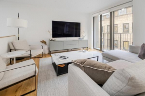 Luxury Central Mayfair Townhouse with AC 3BR 3BA
